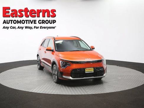 Used 2023 Kia Niro Wind w/ Wind Preserve Package FWD image 48