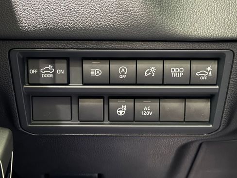 New 2026 Toyota Tundra Limited AWD/4WD image 33