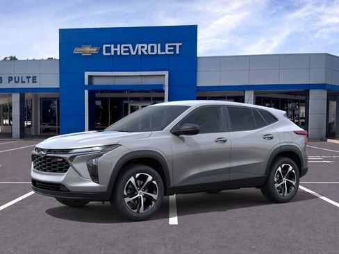 New 2026 Chevrolet Trax RS FWD image 2