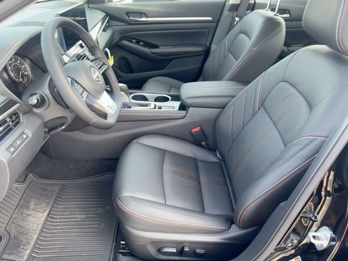 New 2025 Nissan Altima 2.5 SR w/ SR Premium Package image 5