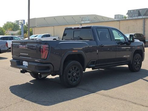 Used 2024 GMC Sierra 2500 AT4 w/ AT4 Premium Plus Package AWD/4WD image 3