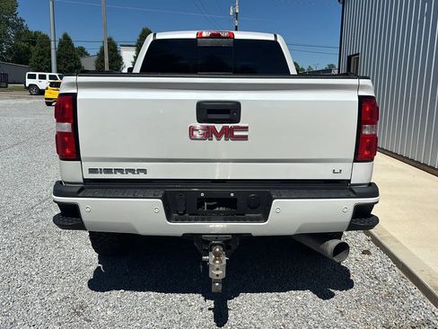 Used 2018 GMC Sierra 3500 Denali w/ Duramax Plus Package AWD/4WD image 4