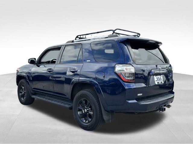 Used 2021 Toyota 4Runner SR5 AWD/4WD image 25