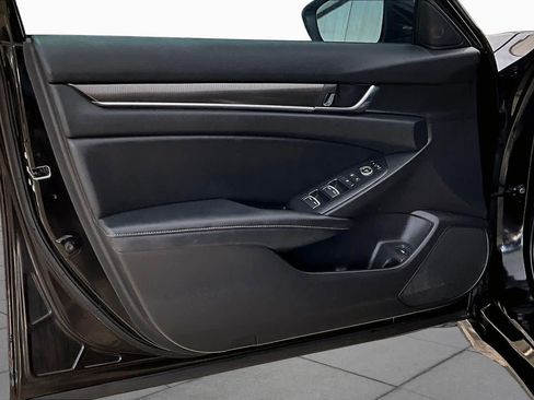 Used 2019 Honda Accord Sport image 22