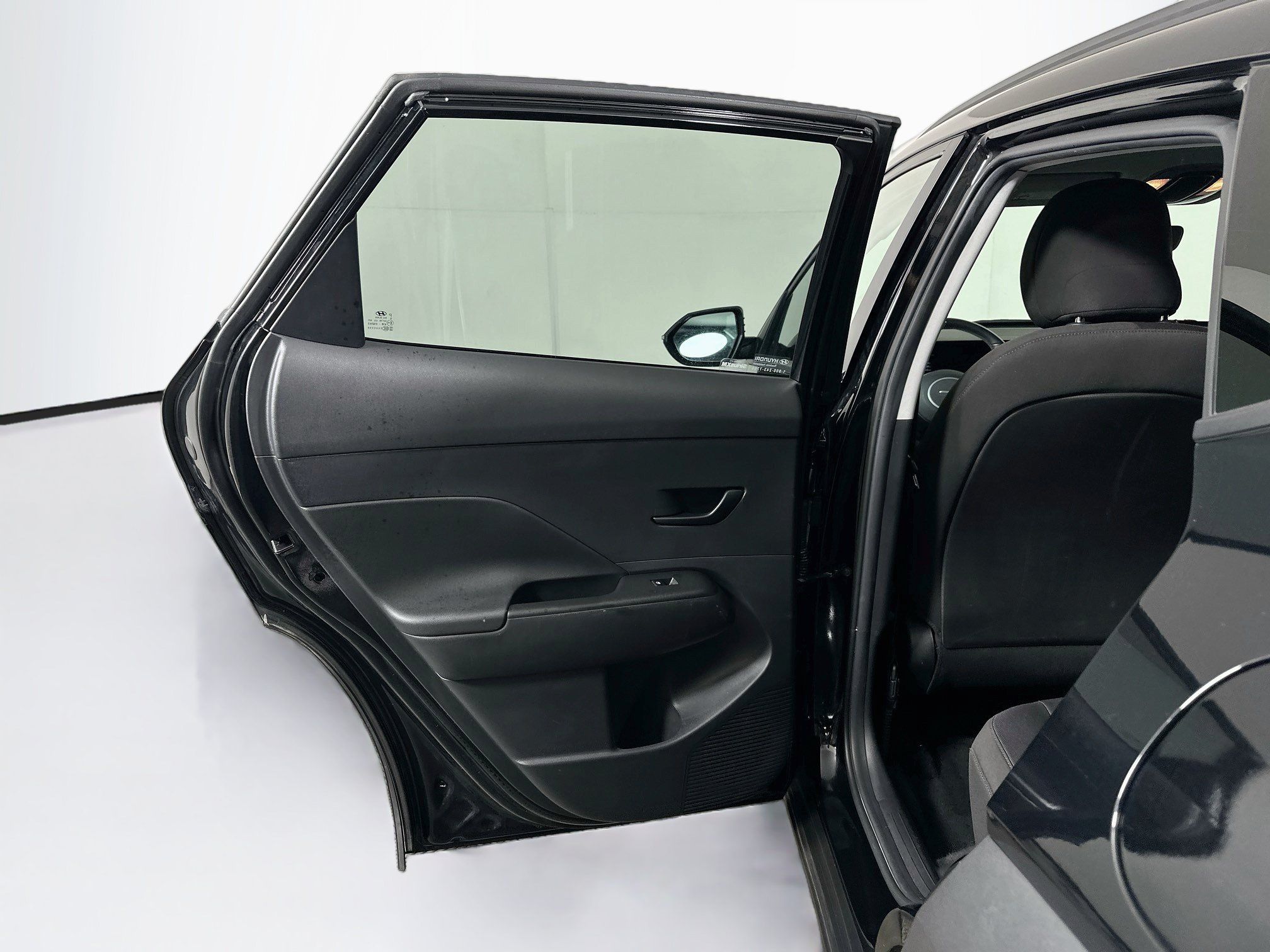 Used 2025 Hyundai Kona SEL FWD image 25