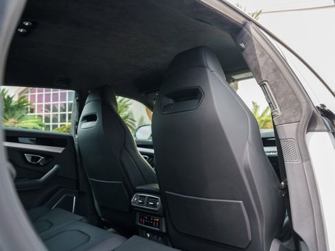 Used 2023 Lamborghini Urus S image 22