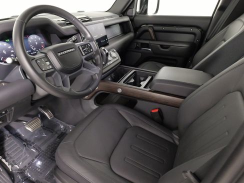 Used 2023 Land Rover Defender 110 X AWD/4WD image 34