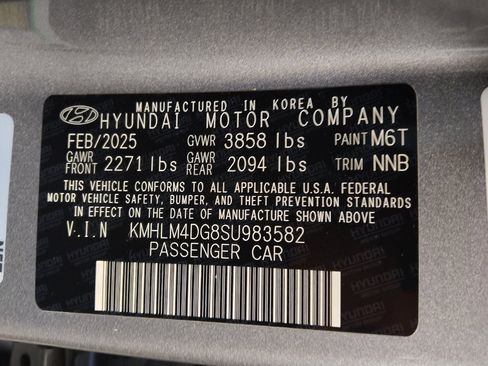 Used 2025 Hyundai Elantra Sport FWD image 33