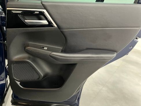 Used 2023 Mitsubishi Outlander SE image 21