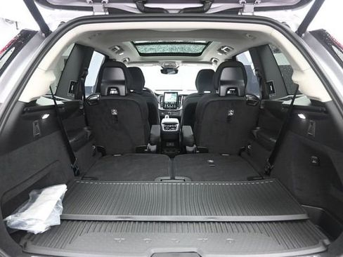 New 2026 Volvo XC90 B6 Plus w/ Protection Package AWD/4WD image 33