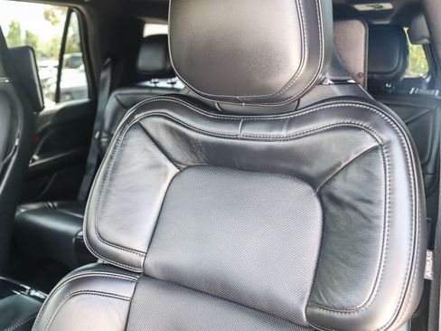 Used 2019 Lincoln Navigator L Reserve AWD/4WD image 28