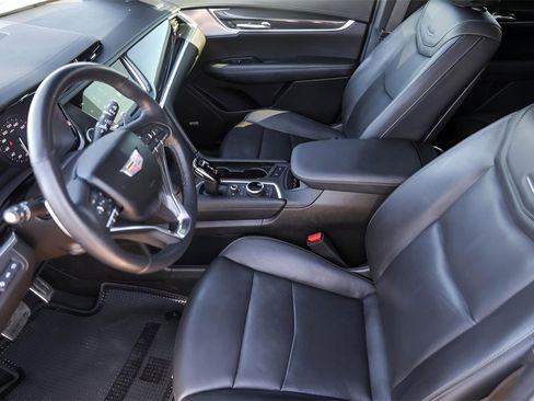 Certified 2023 Cadillac XT6 Sport w/ Technology Package image 9