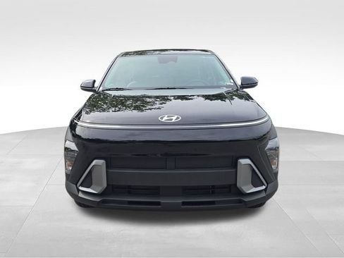 New 2026 Hyundai Kona SE AWD/4WD image 8
