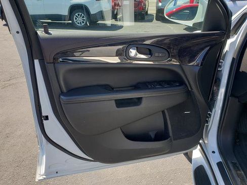 Used 2017 Buick Enclave Leather FWD image 13