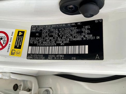 Used 2013 Toyota Highlander Plus image 32