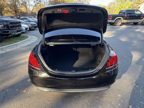 Used 2019 Mercedes-Benz C 300 Sedan image 10