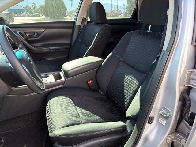 Used 2017 Nissan Altima 2.5 S w/ Power Driver Seat Package FWD image 12