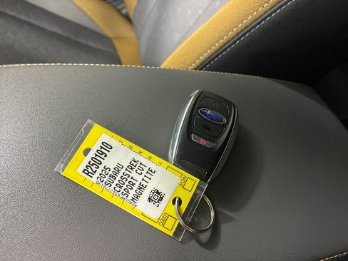 Used 2025 Subaru Crosstrek 2.5i Sport w/ Crosstrek Mirror Package AWD/4WD image 38