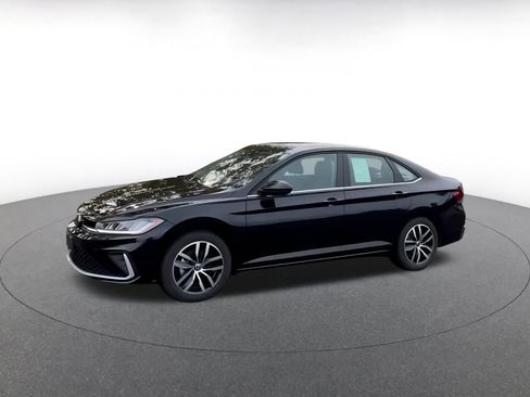 Used 2025 Volkswagen Jetta SE image 10