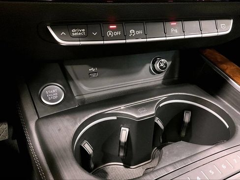Used 2019 Audi A4 2.0T Premium Plus w/ Premium Plus Package AWD/4WD image 16