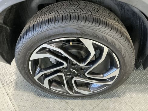 Used 2025 Chevrolet TrailBlazer RS w/ Convenience Package image 37