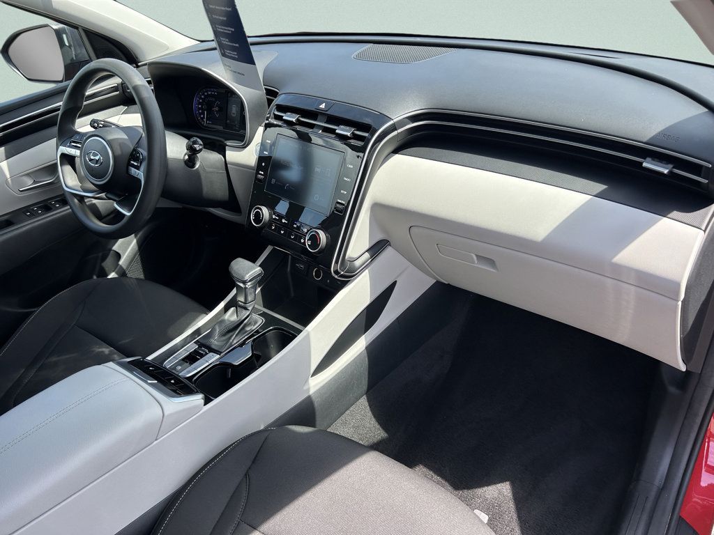 Certified 2023 Hyundai Tucson SEL FWD image 17