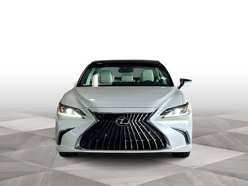 Used 2025 Lexus ES 350 w/ Premium Package FWD image 3
