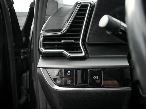 Used 2023 Kia Sportage EX w/ EX Premium Package image 22