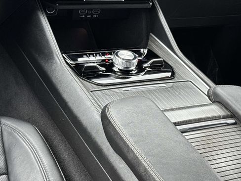 Used 2024 Jeep Wagoneer Series III image 5