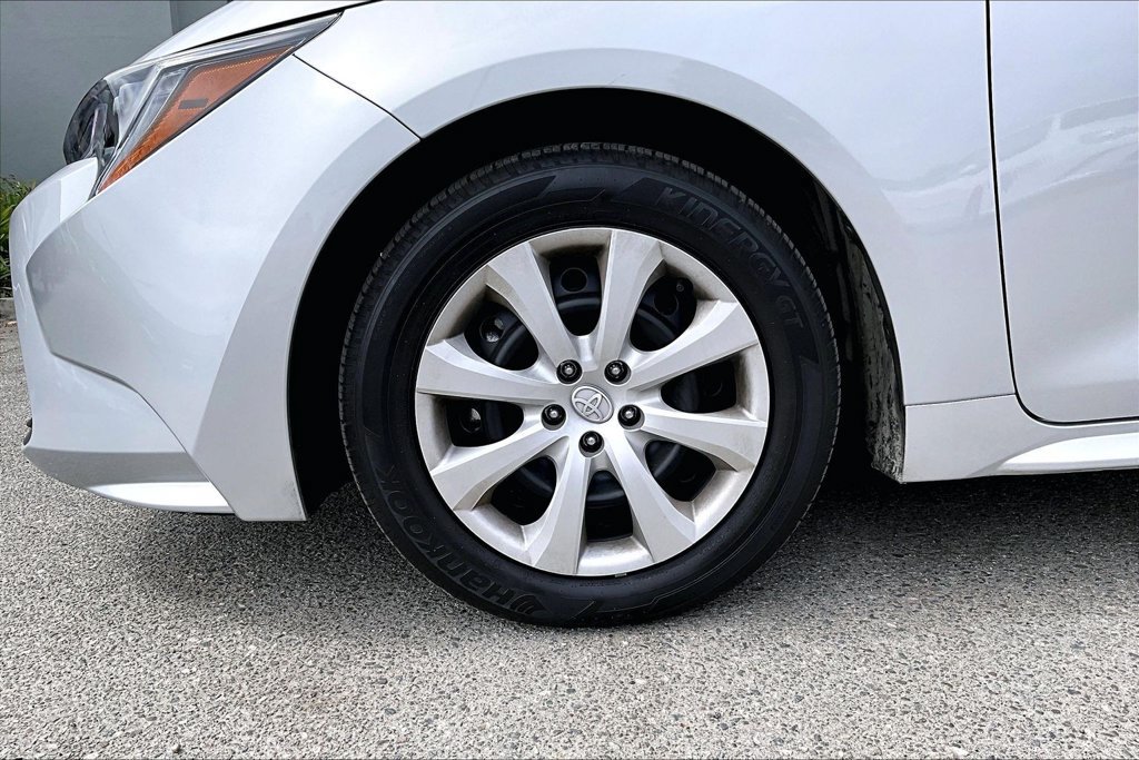 Certified 2026 Toyota Corolla LE w/ Carpet Mat Package (TMS) FWD image 34