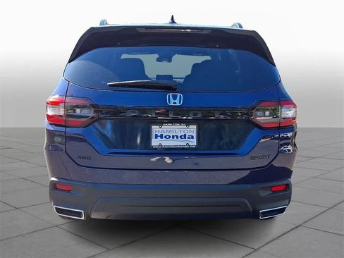 New 2025 Honda Pilot Sport image 5