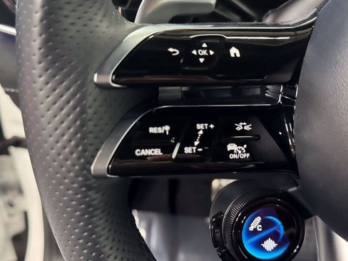 Used 2024 Mercedes-Benz EQE AMG 4MATIC SUV image 11