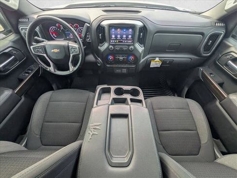 Used 2021 Chevrolet Silverado 1500 LT image 18