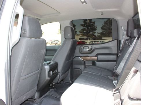 Used 2022 Chevrolet Silverado 1500 LT Trail Boss w/ Bed Protection Package AWD/4WD image 10