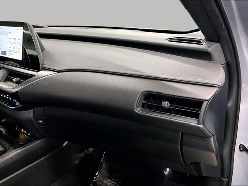 Used 2025 Lexus UX 300h FWD w/ Accessory Package (Z2) image 18