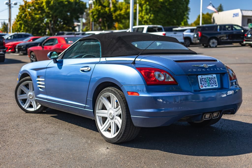 Used 2005 Chrysler Crossfire Limited RWD image 5