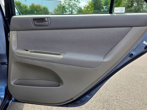 Used 2004 Toyota Camry FWD image 52