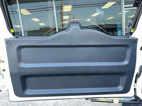 Used 2013 Toyota FJ Cruiser 4WD w/ Upgrade Pkg image 27