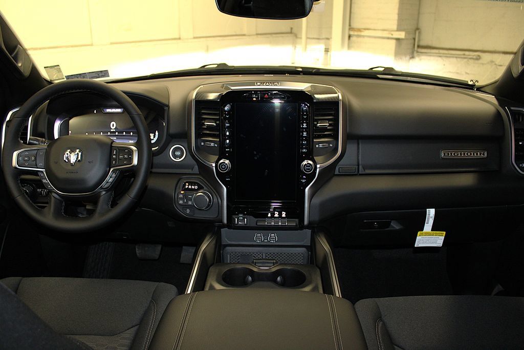 New 2026 RAM 1500 Big Horn AWD/4WD image 9