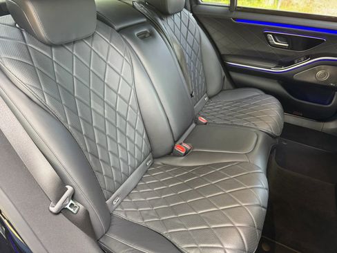 Used 2021 Mercedes-Benz S 580 4MATIC Sedan w/ AMG Line image 28