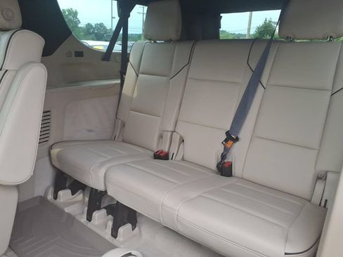 Used 2023 Cadillac Escalade ESV Premium Luxury AWD/4WD image 20