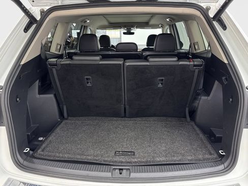 Used 2024 Volkswagen Atlas SE w/ Panoramic Sunroof Package FWD image 80