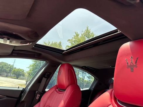 Used 2019 Maserati Ghibli S GranSport RWD image 5