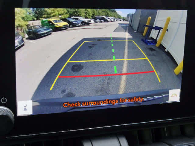 Used 2024 Toyota RAV4 XLE AWD/4WD image 4