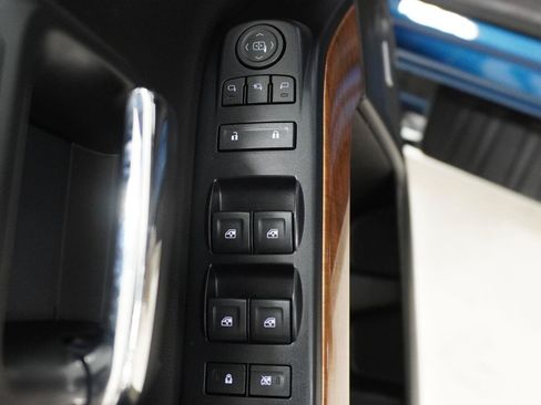 Used 2018 Chevrolet Silverado 1500 LTZ w/ Texas Edition RWD image 19