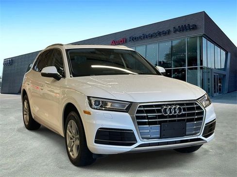 Used 2020 Audi Q5 2.0T Premium w/ Convenience Package image 7