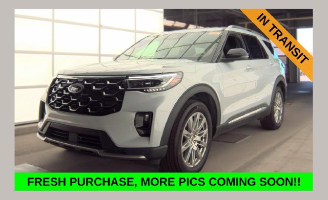 Used 2026 Ford Explorer Platinum AWD/4WD image 1