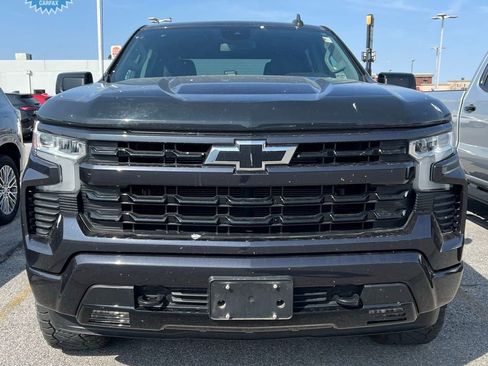 Used 2022 Chevrolet Silverado 1500 RST image 2