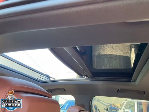 Used 2019 Audi e-tron Prestige w/ Prestige Package image 33