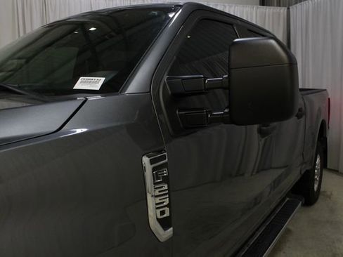 Used 2021 Ford F250 XL w/ STX Appearance Package AWD/4WD image 31